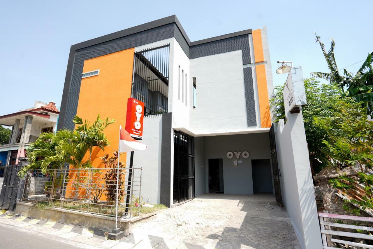 Oyo 1316 Mentari Family Homestay Probolinggo Dış mekan fotoğraf